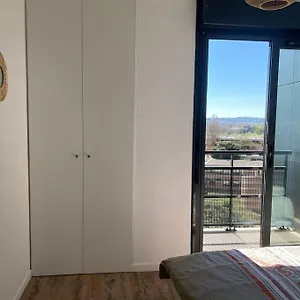 https://la-suite-griffon-parking-balcon.midi-pyreneeshotels.com