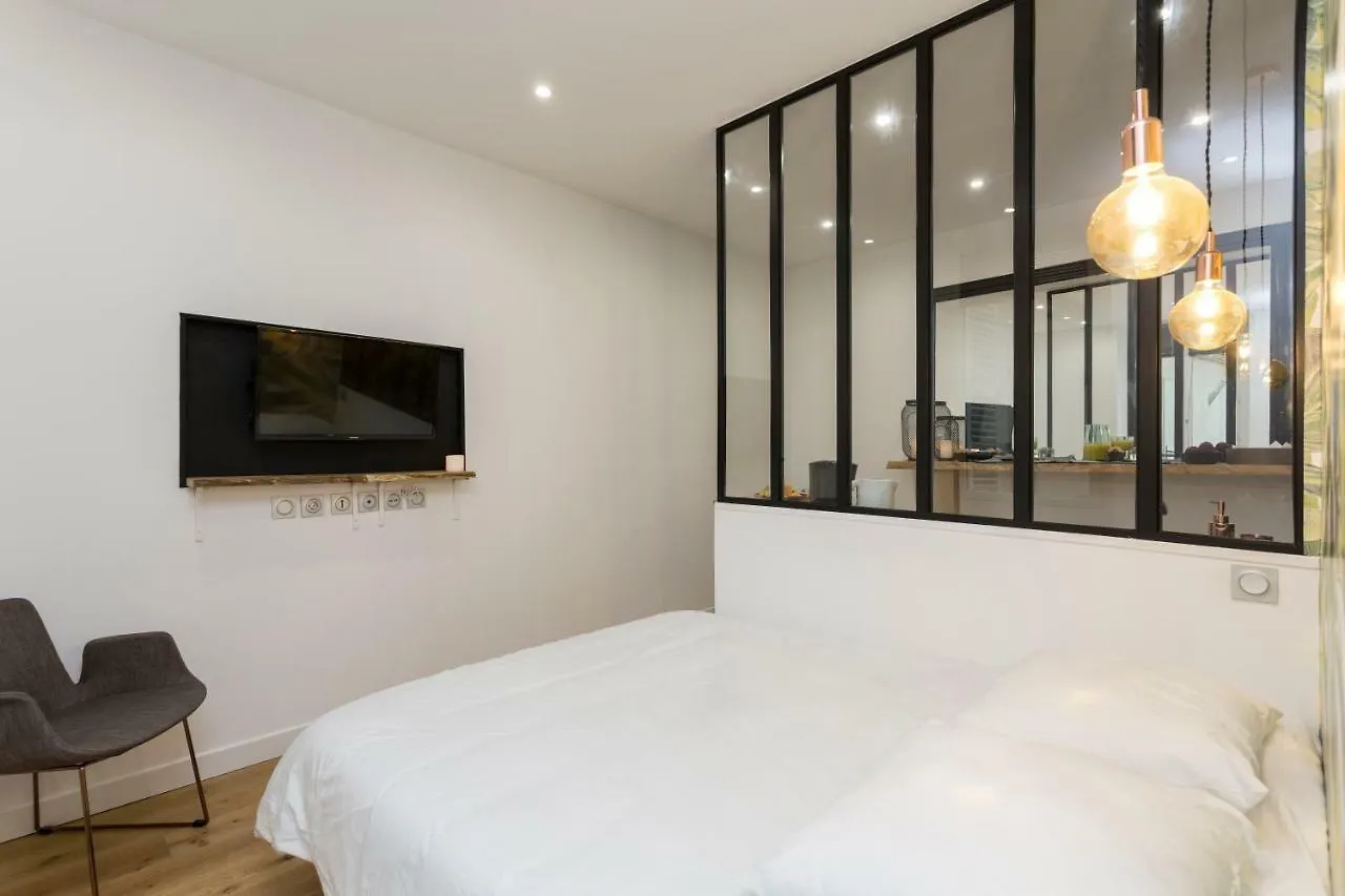 Studio D'Architecte Au Pied De Tour Eiffel Apartment Paris 0*,