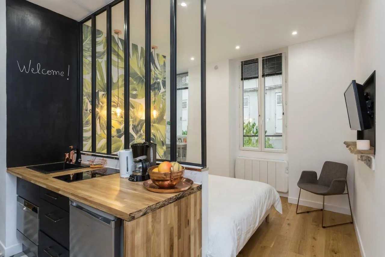Studio D'Architecte Au Pied De Tour Eiffel Apartment Paris